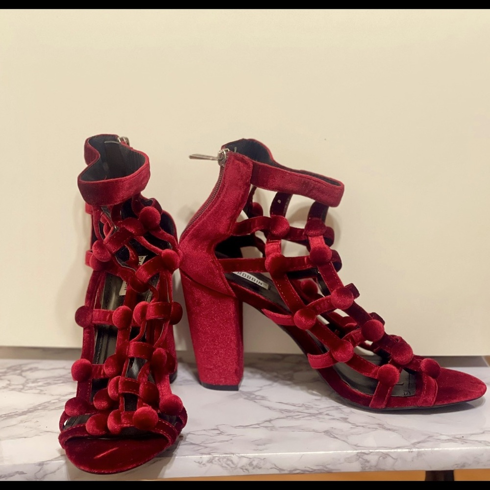 Cape Robbin heels
